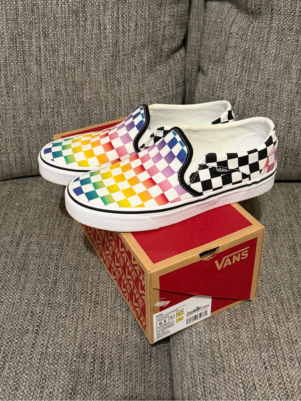 Vans Women’s Rainbow Checkerboard Slip On Shoes - Picture 2 of 6